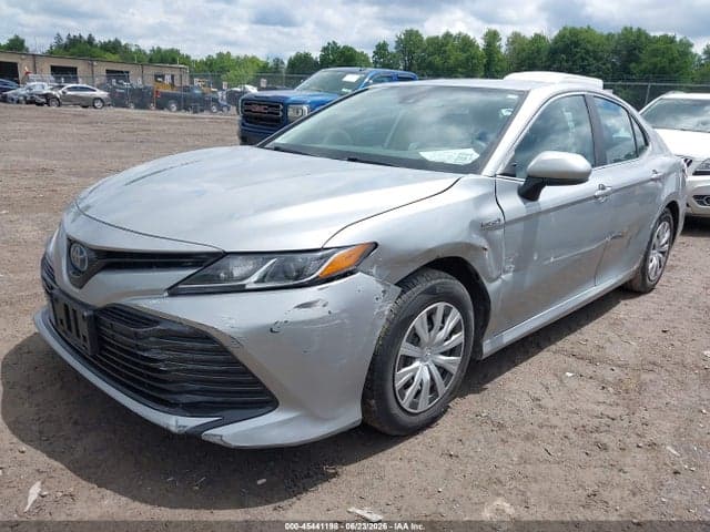 2020 TOYOTA CAMRY LE HYBRID 2