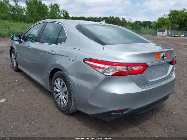 2020 TOYOTA CAMRY LE HYBRID 3