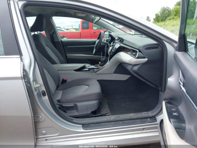 2020 TOYOTA CAMRY LE HYBRID 5
