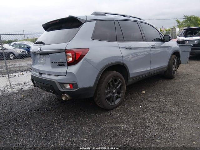 2025 HONDA PASSPORT AWD BLACK 4