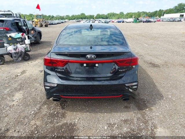 2021 KIA FORTE GT 17