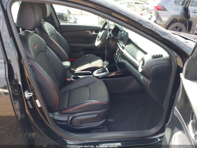 2021 KIA FORTE GT 5