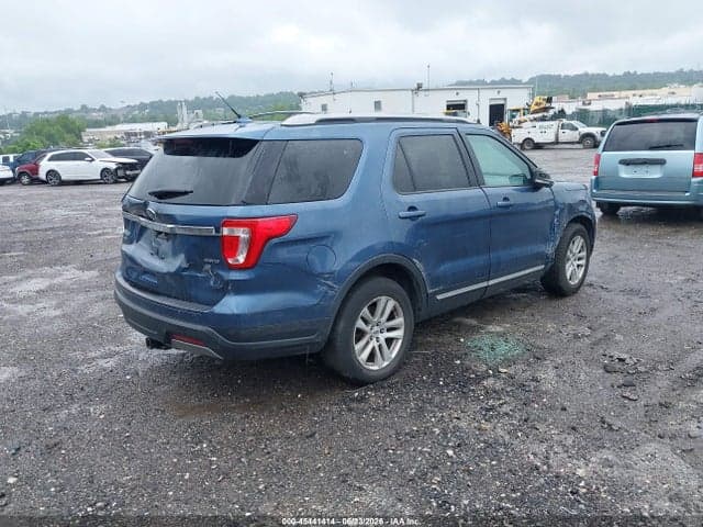 2019 FORD EXPLORER XLT 4