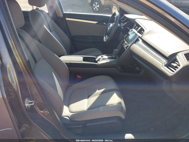 2018 HONDA CIVIC EX 5