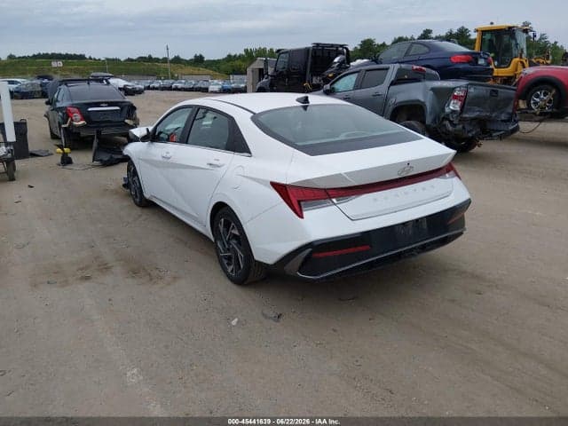 2024 HYUNDAI ELANTRA SEL 3