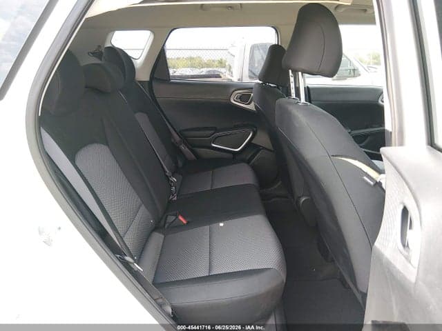 2025 KIA SOUL LX 8