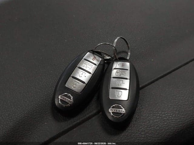 2018 NISSAN LEAF SL 11