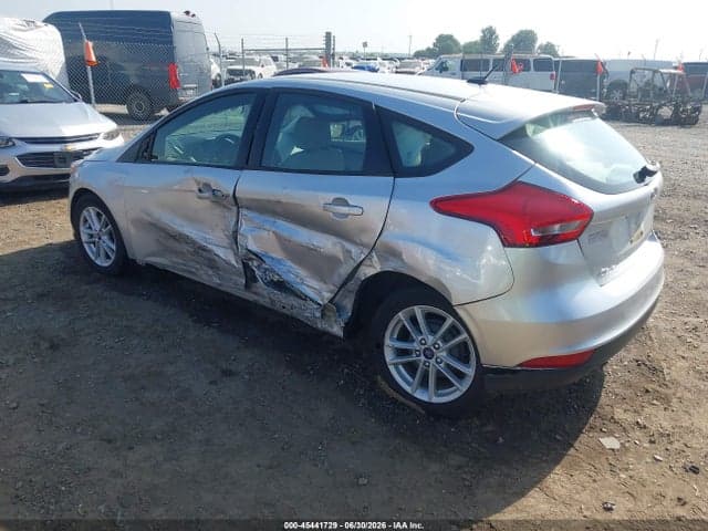 2017 FORD FOCUS SE 3