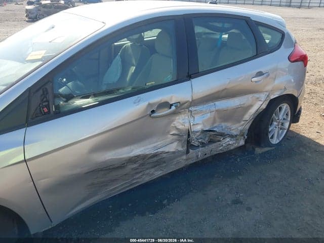2017 FORD FOCUS SE 6
