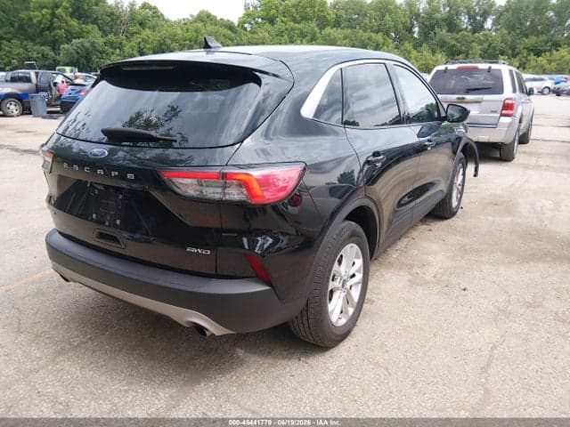 2020 FORD ESCAPE SE 4