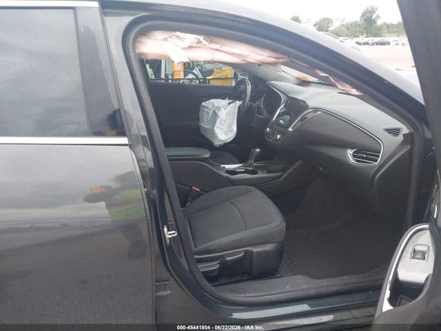 2017 CHEVROLET MALIBU 1LT 5