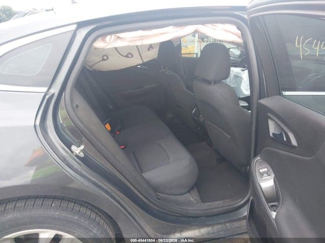 2017 CHEVROLET MALIBU 1LT 8