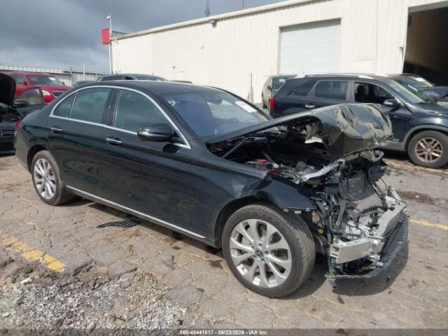 2017 MERCEDES-BENZ E 300 4MATIC 1