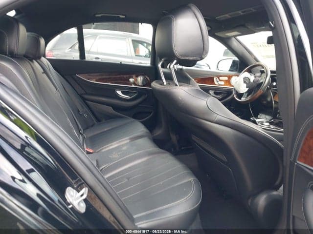 2017 MERCEDES-BENZ E 300 4MATIC 8