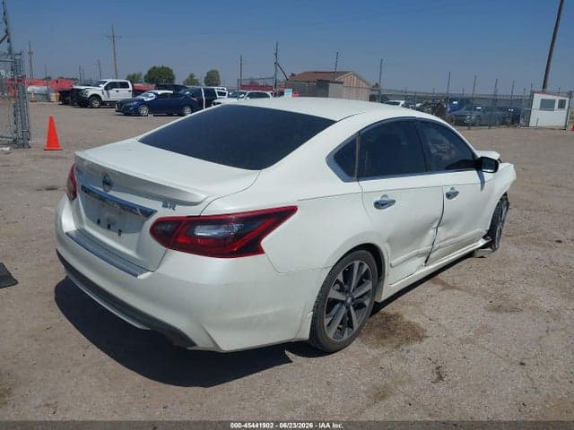 2017 NISSAN ALTIMA 2.5 SR 4