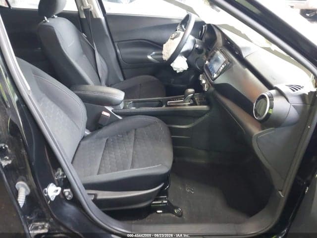 2024 NISSAN KICKS SV XTRONIC CVT 5