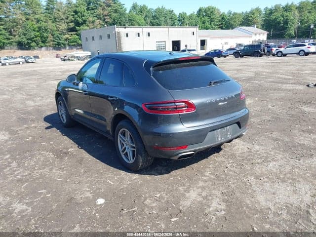 2018 PORSCHE MACAN 3