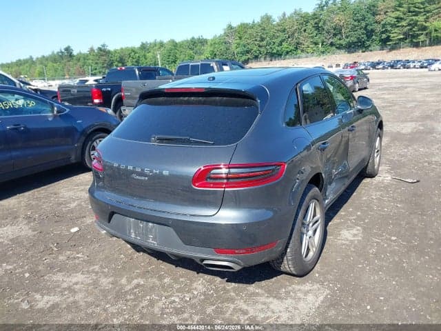 2018 PORSCHE MACAN 4