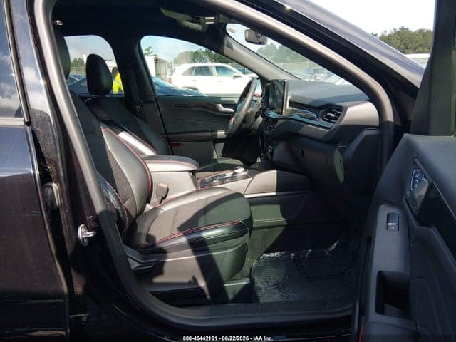 2023 FORD ESCAPE ST-LINE 5