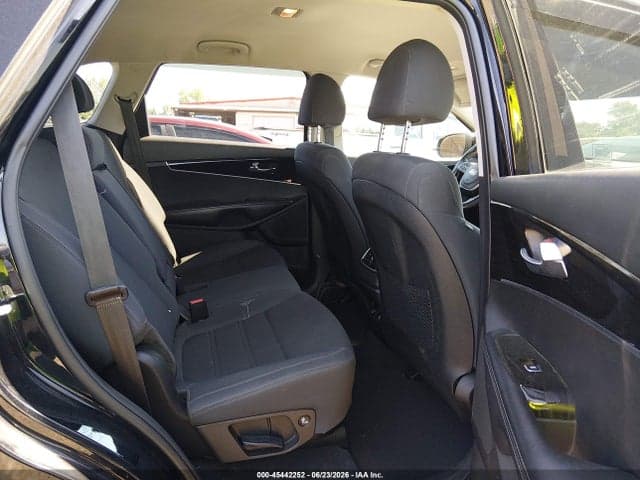 2020 KIA SORENTO 2.4L LX 8