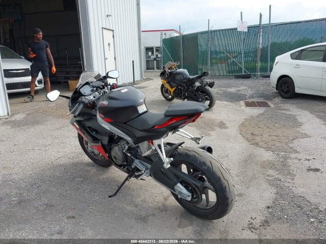2025 APRILIA RS 660 3