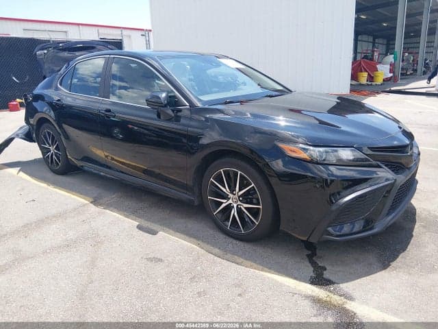 2021 TOYOTA CAMRY SE - 1
