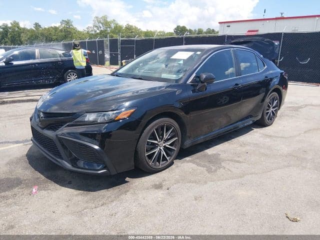 2021 TOYOTA CAMRY SE 2