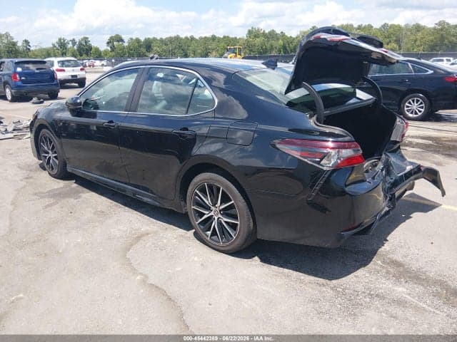 2021 TOYOTA CAMRY SE 3