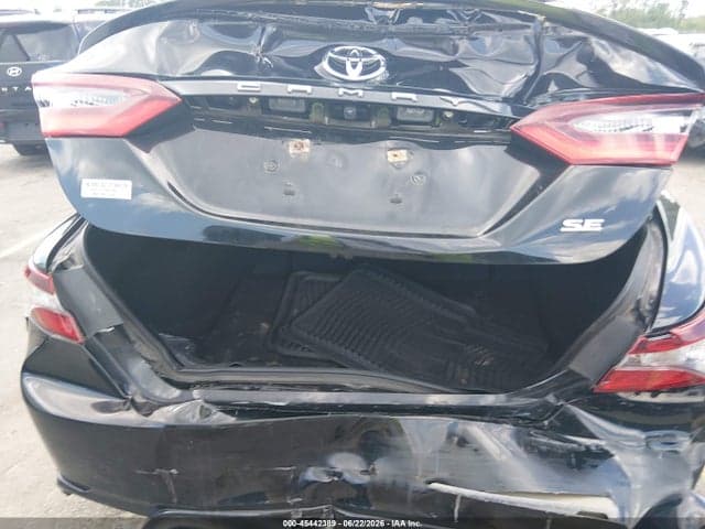 2021 TOYOTA CAMRY SE 6