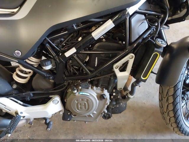 2020 HUSQVARNA VITPILEN 401/SVARTPILEN 401 8