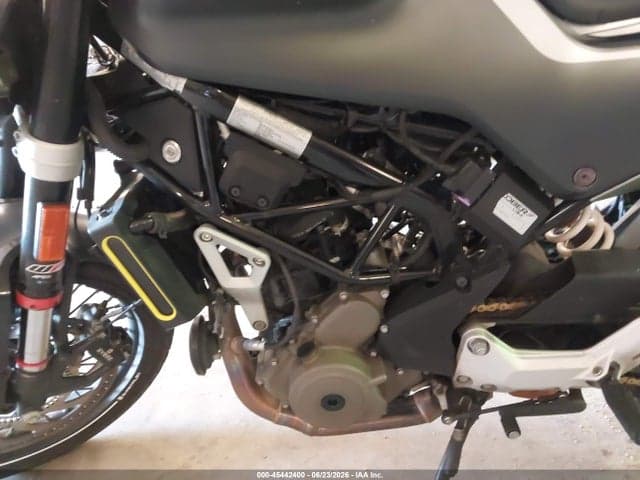 2020 HUSQVARNA VITPILEN 401/SVARTPILEN 401 9