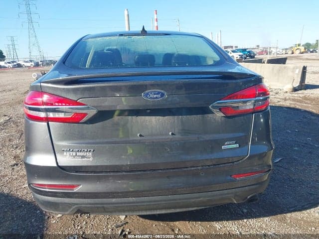 2019 FORD FUSION SE 16