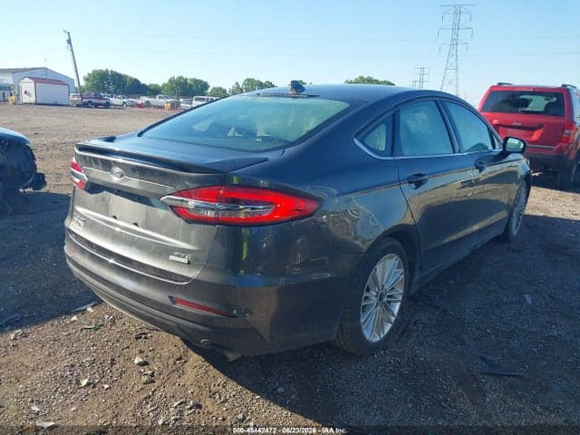 2019 FORD FUSION SE 4