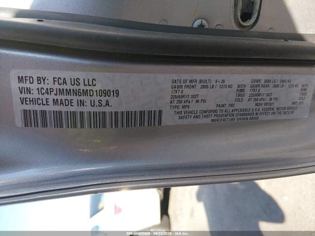 2021 JEEP CHEROKEE LATITUDE LUX 4X4 9