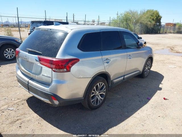 2018 MITSUBISHI OUTLANDER ES 4