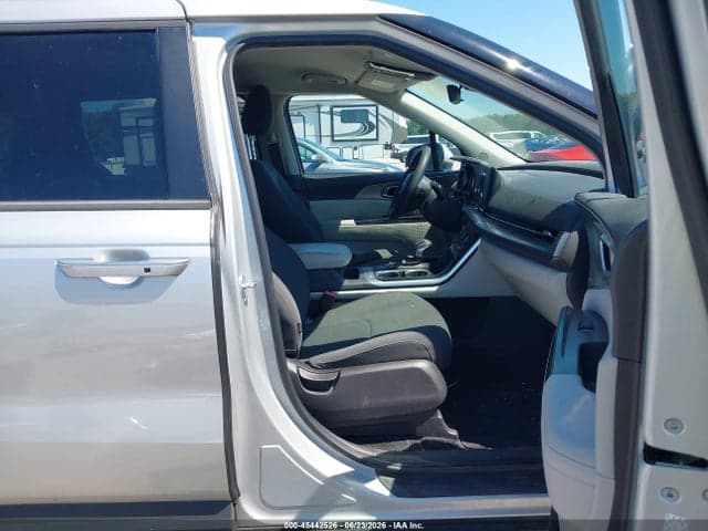 2022 KIA CARNIVAL MPV LX 5