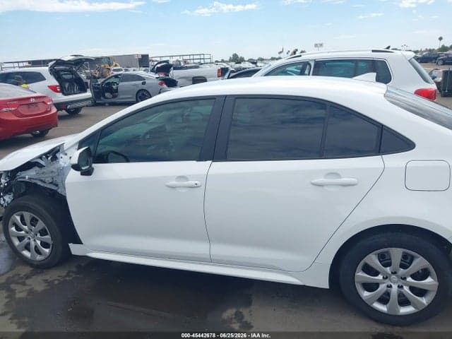 2026 TOYOTA COROLLA LE 15