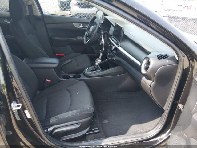 2021 KIA FORTE LXS 5