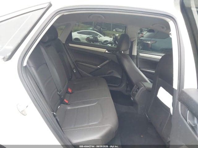 2020 VOLKSWAGEN PASSAT 2.0T SE 8
