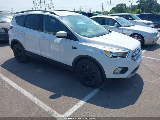 2018 FORD ESCAPE SE 1