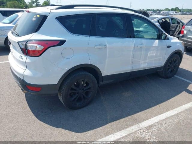 2018 FORD ESCAPE SE 4