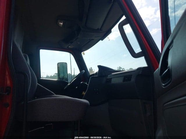 2020 INTERNATIONAL LT 5