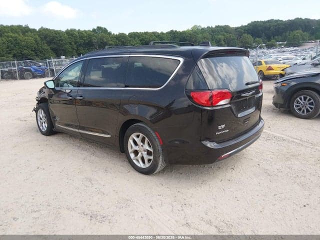 2017 CHRYSLER PACIFICA TOURING-L 3