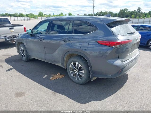 2020 TOYOTA HIGHLANDER XLE 3