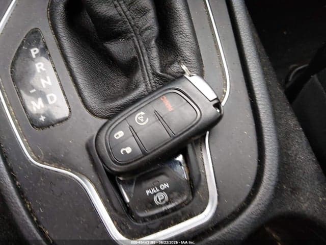 2020 JEEP CHEROKEE LATITUDE PLUS 4X4 11