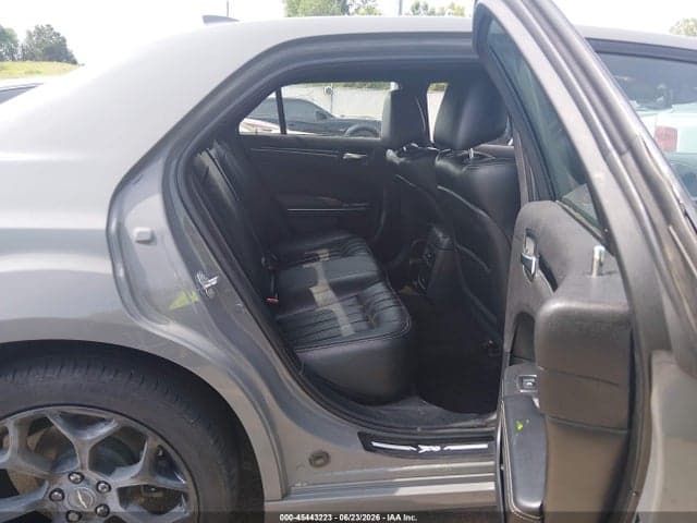 2019 CHRYSLER 300 300S 8