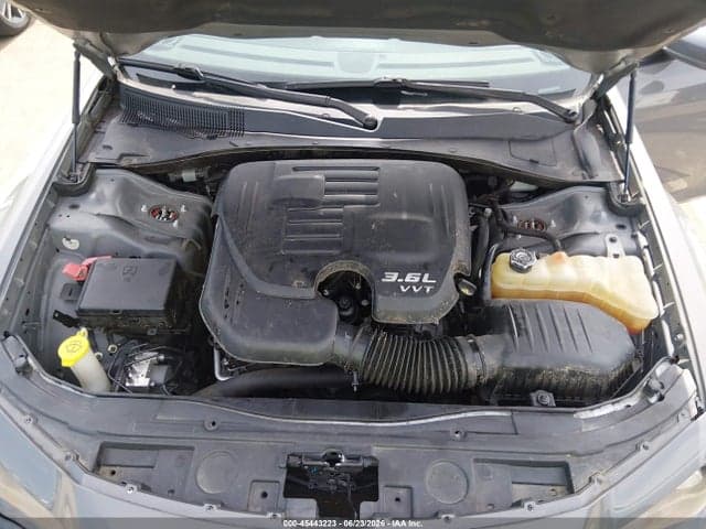 2019 CHRYSLER 300 300S 10