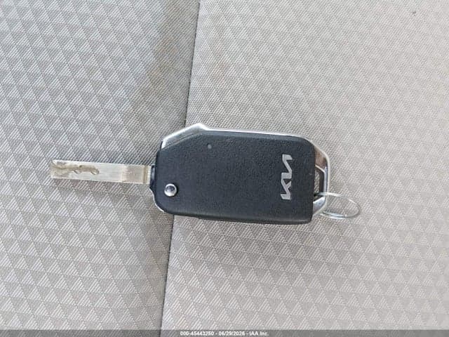 2022 KIA SOUL LX 11