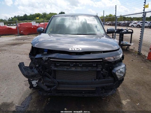 2022 KIA SOUL LX 12