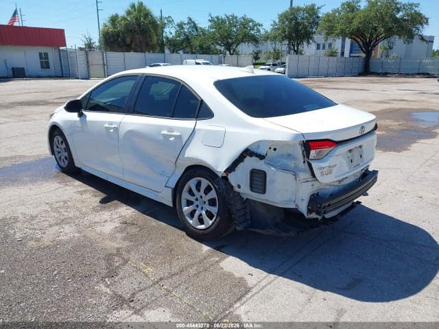 2022 TOYOTA COROLLA LE 3